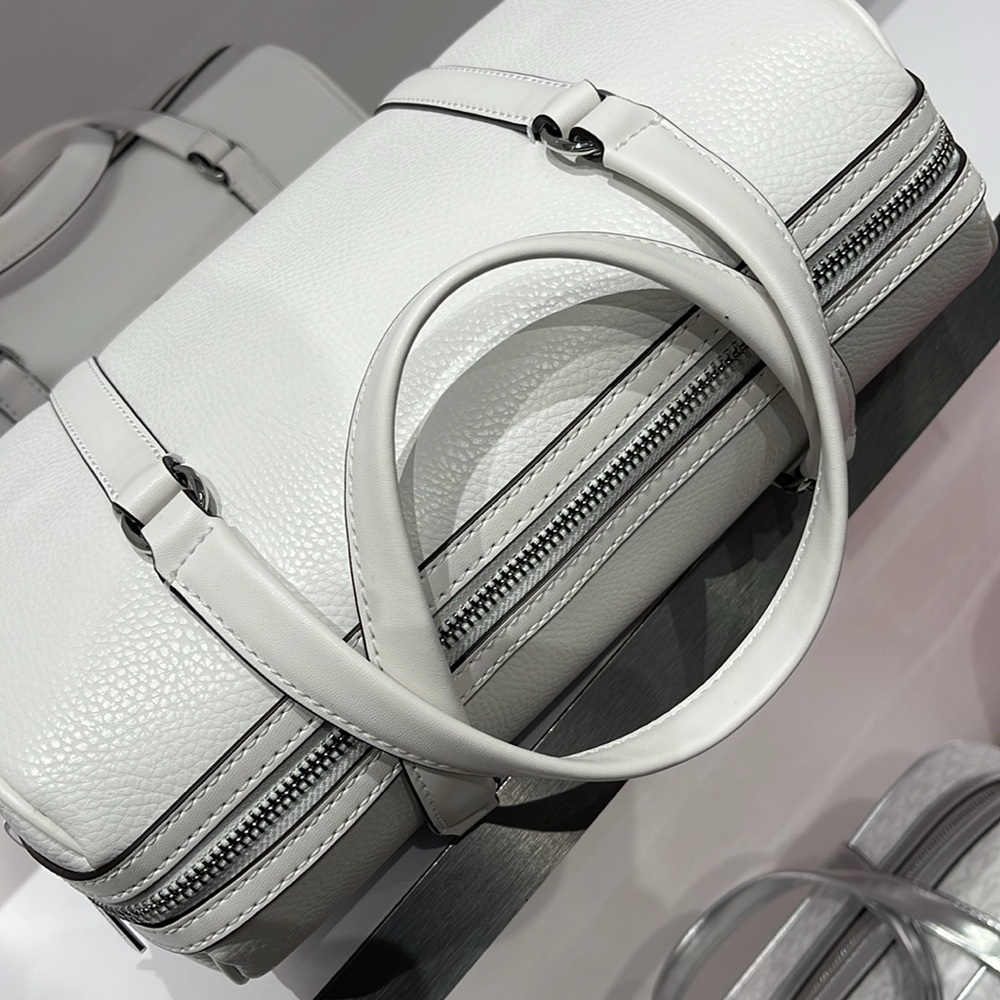 MICHAEL KORS JST TRAVEL MD DUFFLE SATCHEL SHOULDER CROSSBODY BAG MK  OPTIC WHITE - Picture 5 of 16